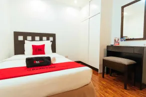 Greenbelt Makati - Vaccinated Staff - Habitación