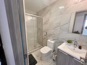 Cozy Apartment on Avenida Balboa-Panama - Bathroom