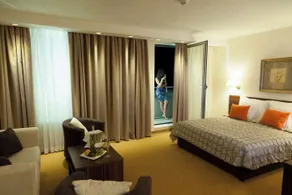 Monogram Park - Room