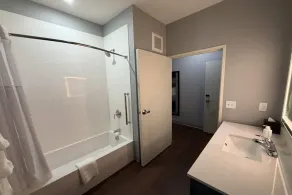 AmericInn by Wyndham Mountain Lake MN - Bathroom