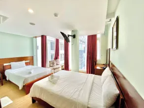 Art Deluxe Hotel - Room