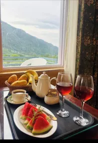 The Riviera Hotel Pahalgam - Restaurante