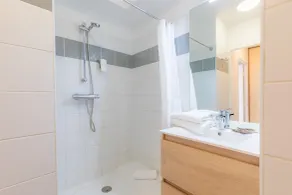 Appart'City Classic Bourg-en-Bresse - Salle de bain