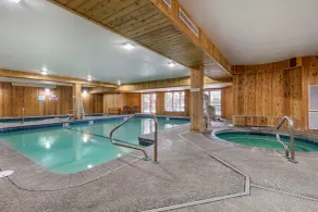 Mountain Edge Suites at Sunapee, an Ascend Collection Hotel - Piscine
