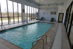 Wyndham Garden College Station - Piscine