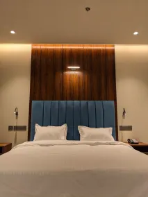 All Starr Club - Room