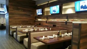 Holiday Inn Omaha Downtown - Waterpark by IHG - Restaurante