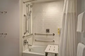 Tru by Hilton Manchester Downtown - Salle de bain