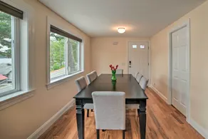 Lakefront Alton Bay Retreat w/ Dock Near Beaches! - Innvendig