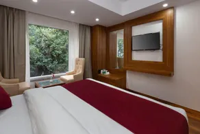 Hotel Wild Wood - 5 Minutes Walk to Mall Road - Room