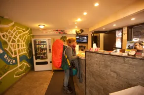 Banff International Hostel - Réception