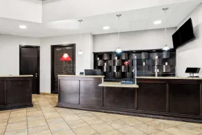 SureStay Plus Hotel by Best Western Lubbock Medical Center - Réception