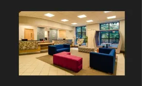 DCU Apartments - Sitzecke in der Lobby