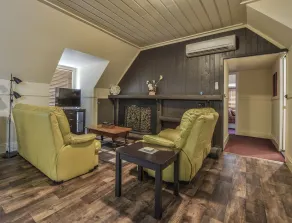Gold Mine Guest House and Cafe - Zimmer