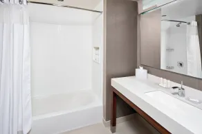 Courtyard by Marriott Knoxville Downtown - Salle de bain