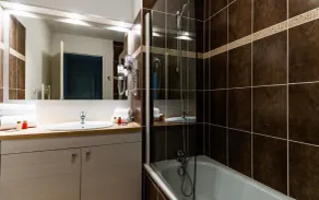 Appartement Lagrange Prestige Belvédère Bagnères-de-Luchon - Salle de bain