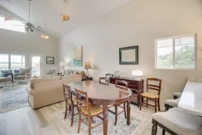 Riverfront Savannah Retreat w/ Private Dock! - Interiør