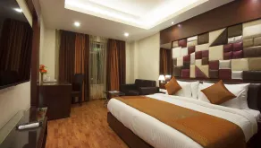 Hotel Golden Grand - Room