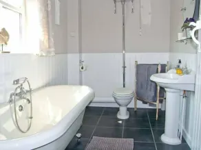 Carreg Rhys - Bathroom