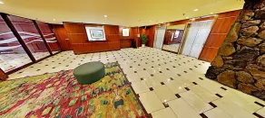 Charmant appartement avec terrasse et piscine | À côté de la plage | Parfait pour le travail à distance - Coin salon dans le hall
