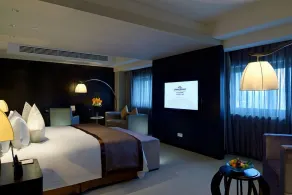 Howard Johnson IFC Plaza Ningbo - Room