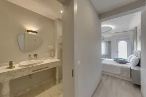 La Brezza Suite & Hotel - Bathroom