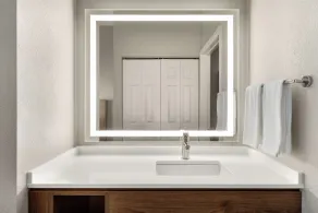 Staybridge Suites Wichita by IHG - Bathroom
