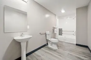 Southern Suites Douglasville - Bathroom