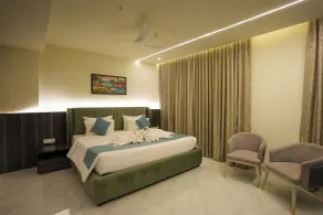 Town Square Suites - Room