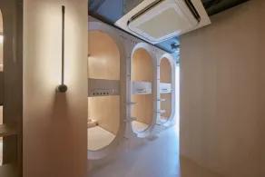 KINN Capsule - HER Space, Female Only - Zimmer