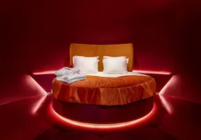 Cherry Sculpture Hotel - Chambre