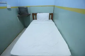 SPOT ON 92569 Anto Homestay SyariahNearPelabuhan Feri Harbor Bay - Chambre