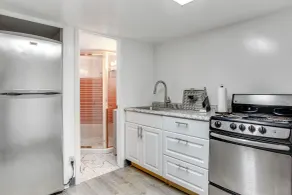 Convenient Apt: 2 Mi to Sprain Ridge Park! - Interior