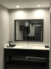 Rodeway Inn Calhoun South - Bathroom