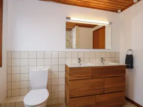 Ringstead Lodge - Bathroom
