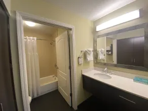 Staybridge Suites Syracuse Liverpool by IHG - Salle de bain