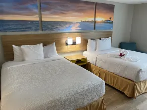 Days Inn & Suites by Wyndham Fort Pierce Midtown - Chambre