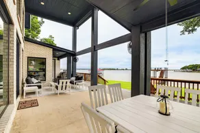 Hot Tub, Fire Pit! High-end Cedar Creek Lake Haven - Innvendig