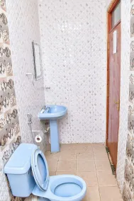 Rosa Gardens Hotel - Bathroom