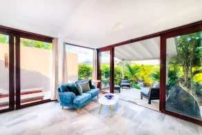 Cocoâ Cove Resort - Room