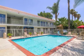 Motel 6-Simi Valley, CA - Piscine