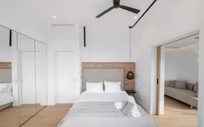 Elia Cove Luxury Villas & Residences - Rom
