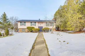 3 Mi to Cuyahoga Valley NP: Fairlawn Family Home! - Interior