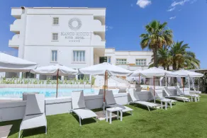 Bianco Riccio Suite Hotel - Piscine