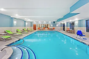 Holiday Inn Express & Suites Culpeper by IHG - Piscina