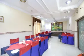 OYO 17430 Gulshah Hotel - Restaurant