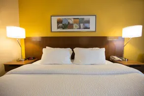 Fairfield Inn & Suites Burlington - Chambre