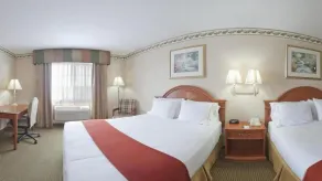 Holiday Inn Express Hotel & Suites Defiance by IHG - Zimmer