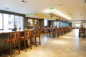 Premier Inn Woking Town Centre - Restaurant