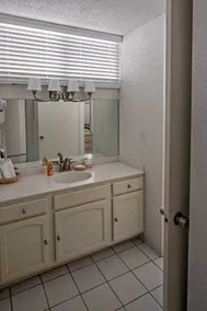 Bolongo Bay Oceanfront Condo w/ Community Pool! - Bathroom